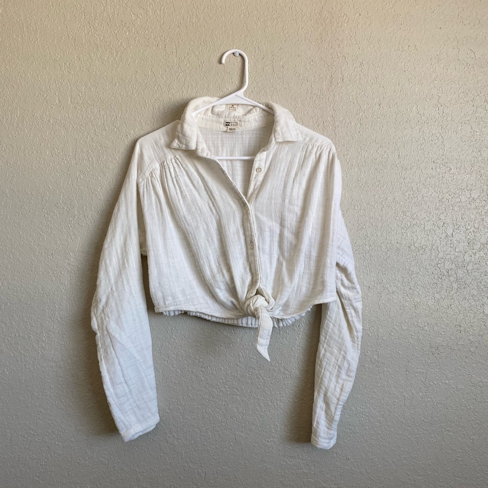 White billabong long sleeve